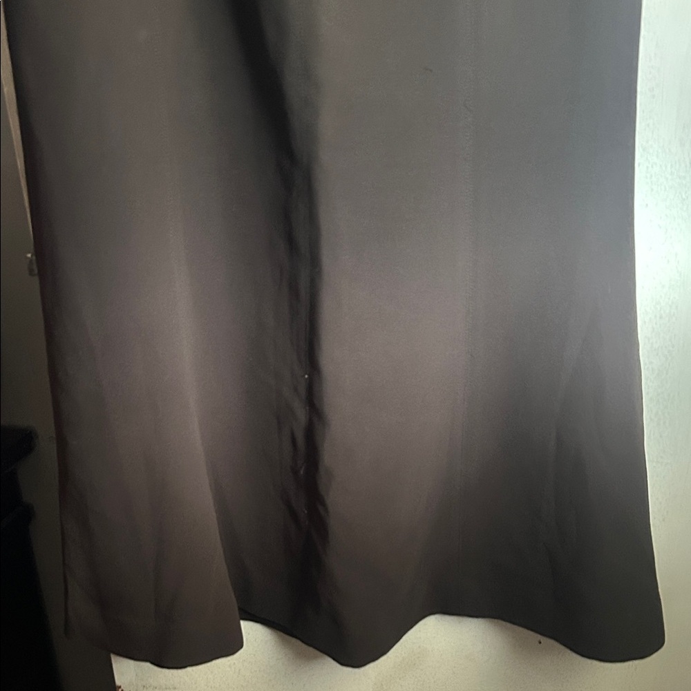 Elegant Brown Women's Skirt - Picture 2 of 3